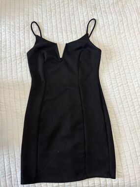 iris Black Spaghetti-Strap Bodycon Dress